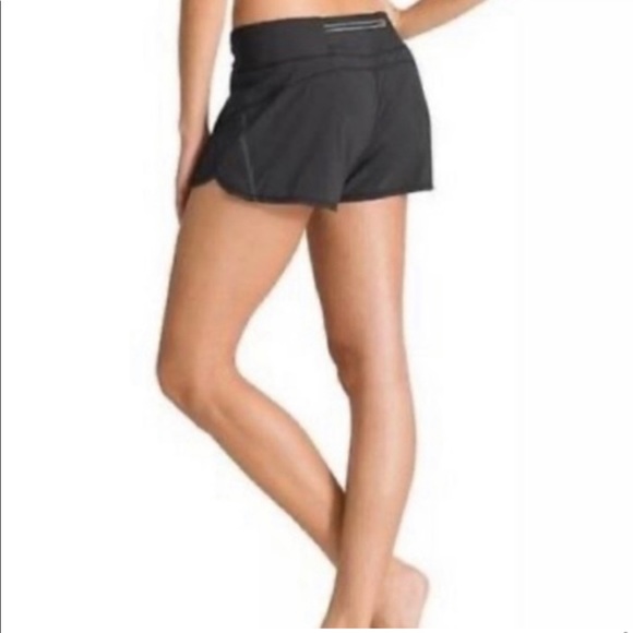 Athleta Pulse short - petal lilac - Picture 7 of 7